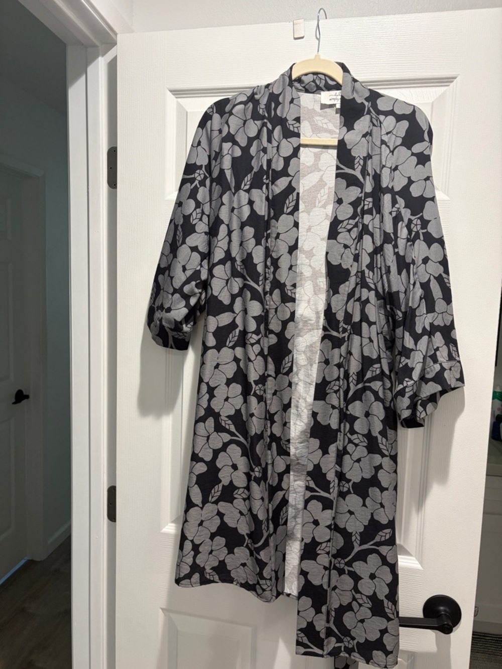 Black Floral Open-Front Women's Cardigan